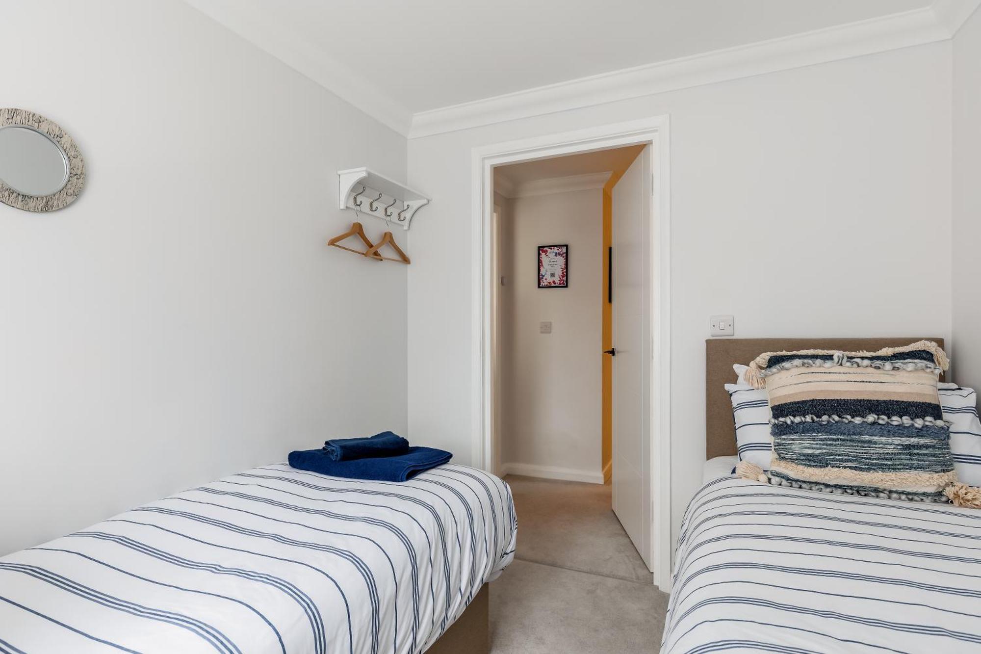 Modern, Comfy Town Centre Gem, Near Beach, Parking Bournemouth Eksteriør billede