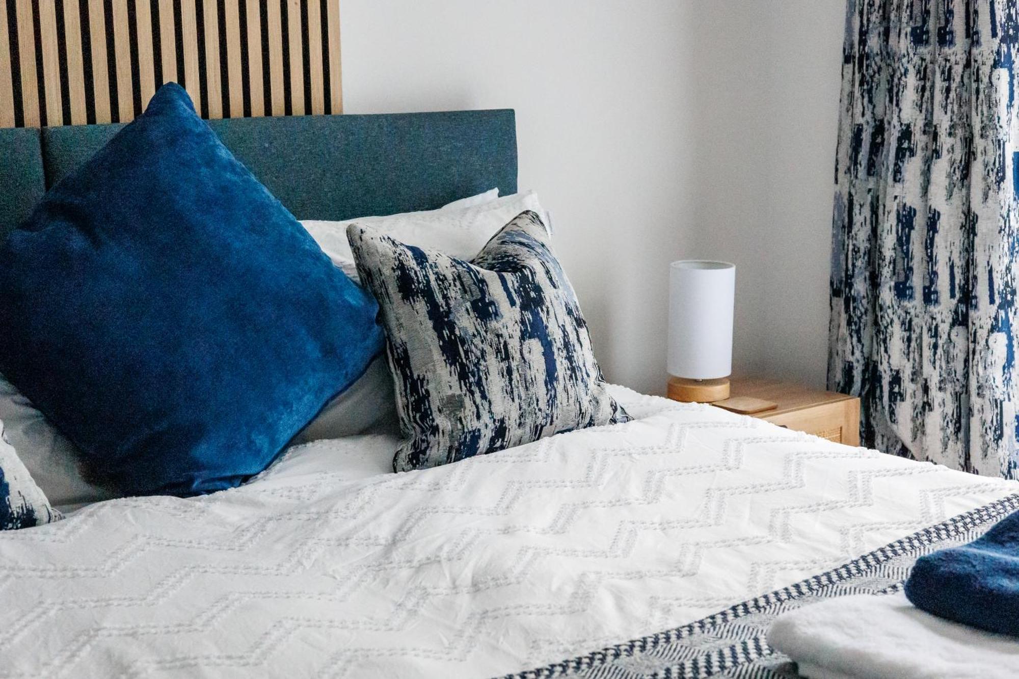 Modern, Comfy Town Centre Gem, Near Beach, Parking Bournemouth Eksteriør billede