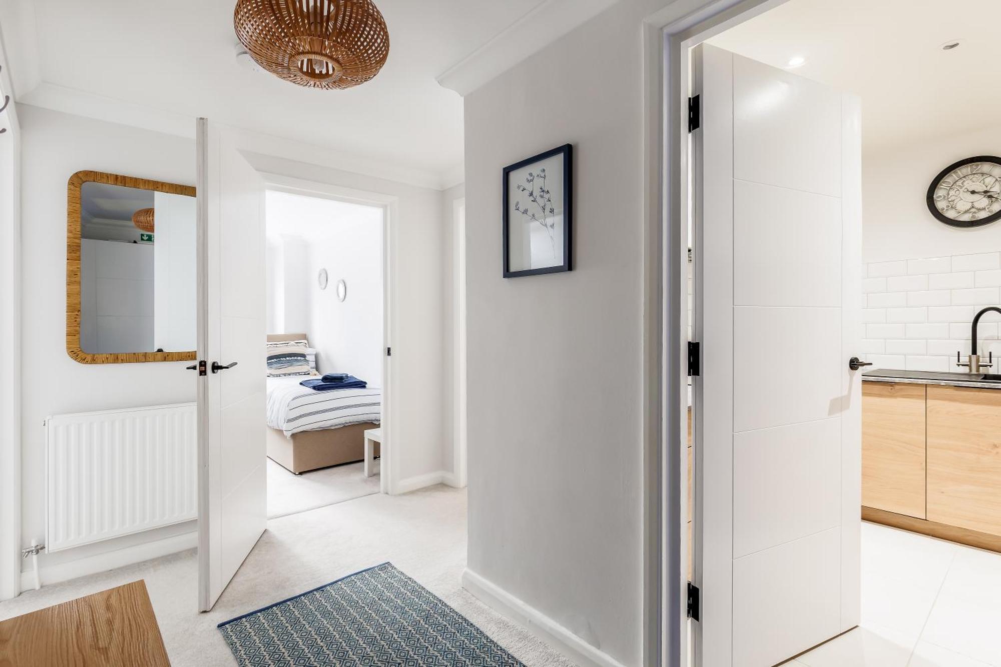 Modern, Comfy Town Centre Gem, Near Beach, Parking Bournemouth Eksteriør billede