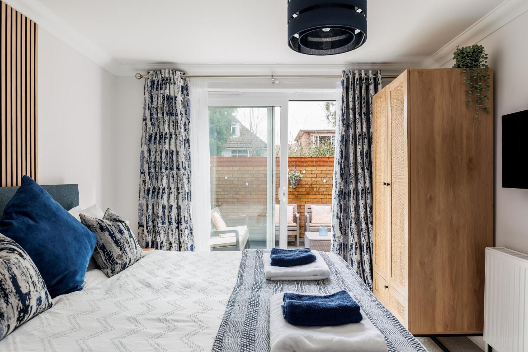 Modern, Comfy Town Centre Gem, Near Beach, Parking Bournemouth Eksteriør billede